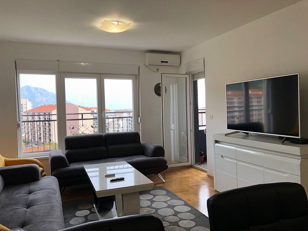 Three bedroom apartment in Budva